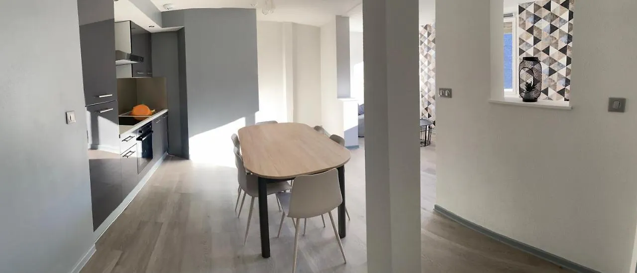 Apartment Residence Avec Un T3 Un T2 Et Un Studio En Centre Ville D Argeles-Gazost
