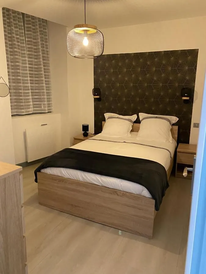 Residence Avec Un T3 Un T2 Et Un Studio En Centre Ville D Argeles-Gazost